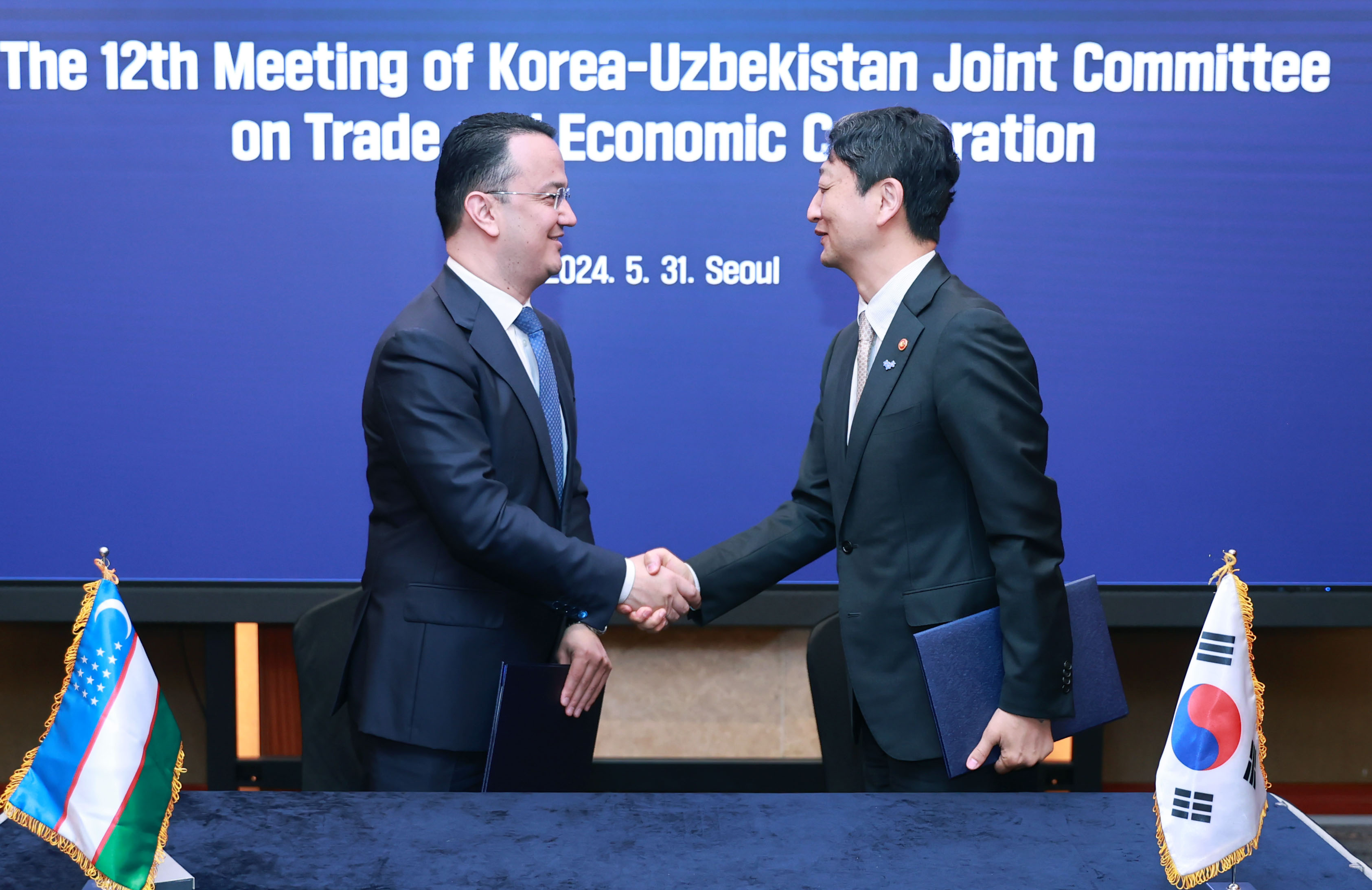 제12차 한-우즈베키스탄 무역경제공동위원회 합의의사록 서명식 3