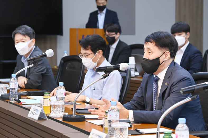 산업 디지털 전환 기업 현장간담회 1