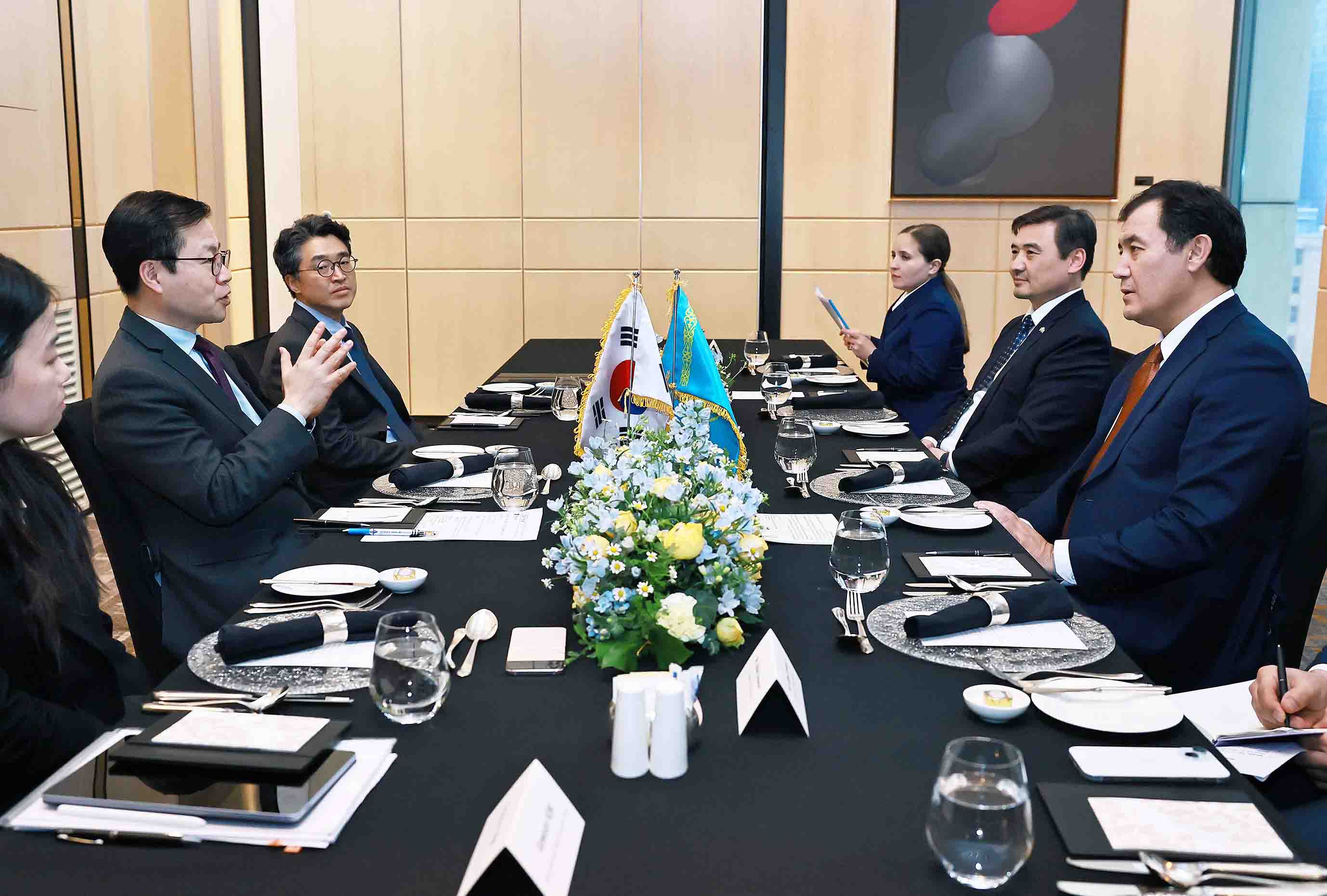 카자흐스탄 외교부 차관 면담 3