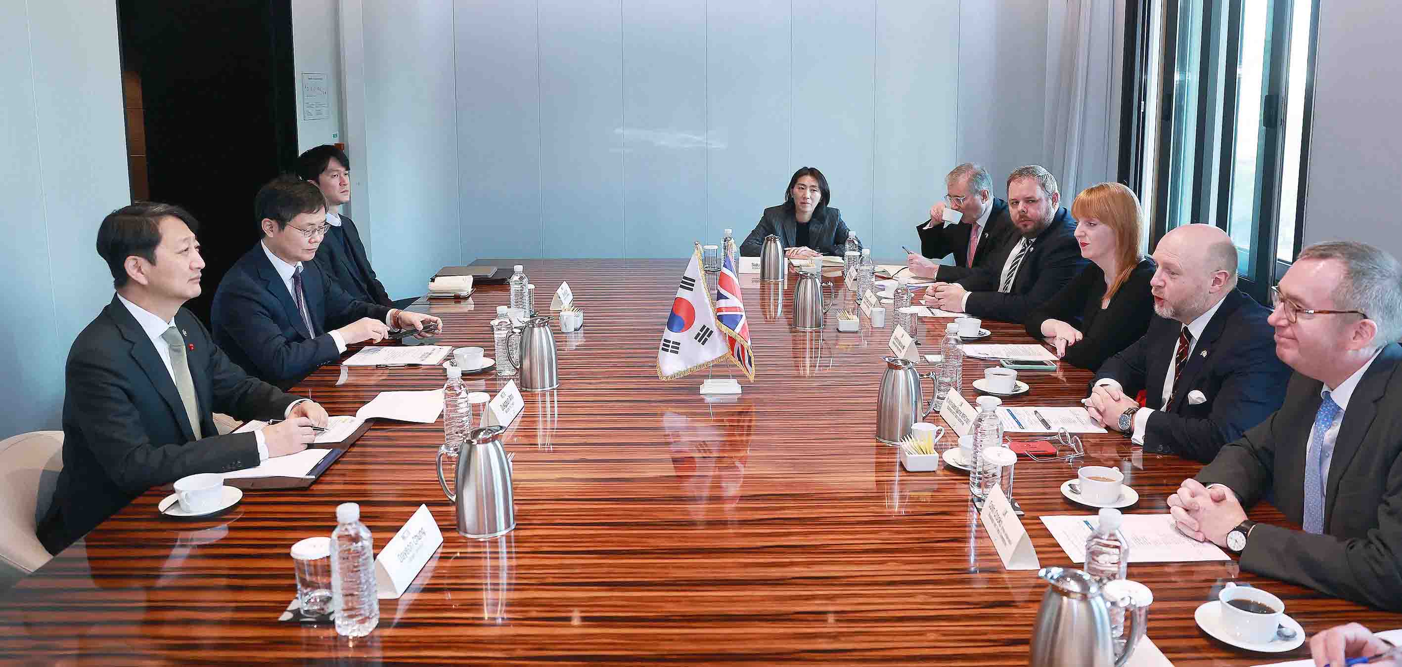 영국 기업통상위원회 의원단 면담 3
