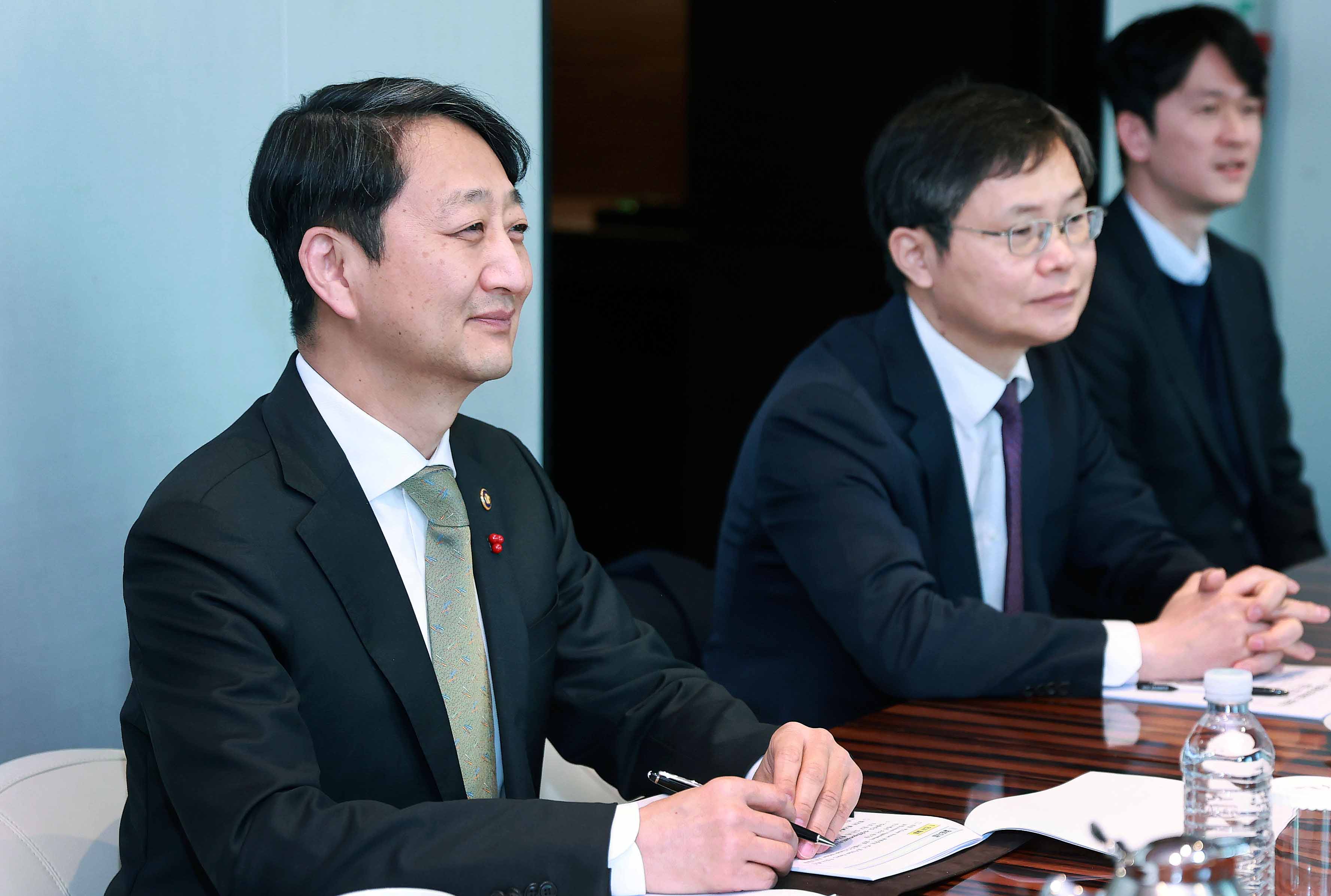 영국 기업통상위원회 의원단 면담 2
