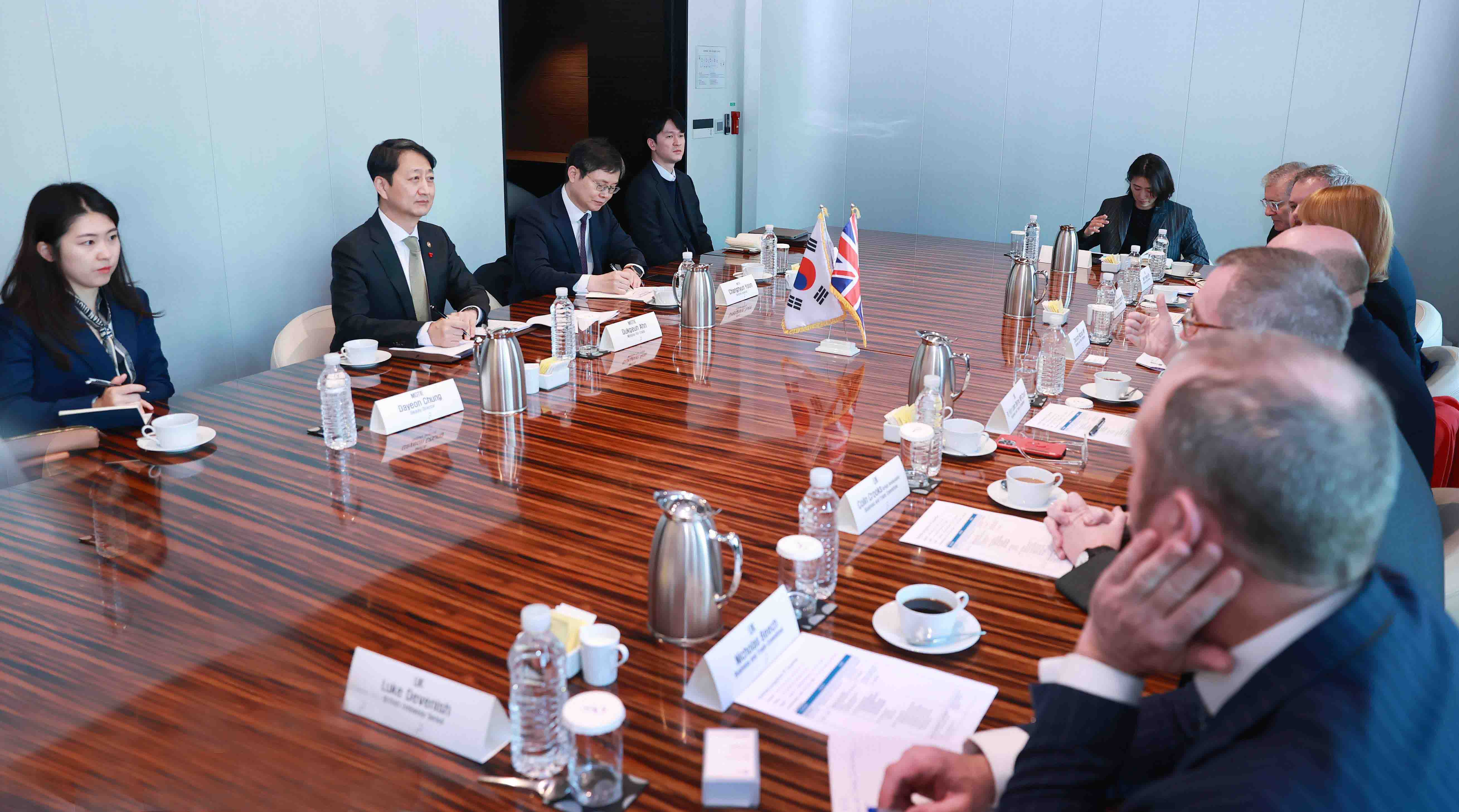 영국 기업통상위원회 의원단 면담 5