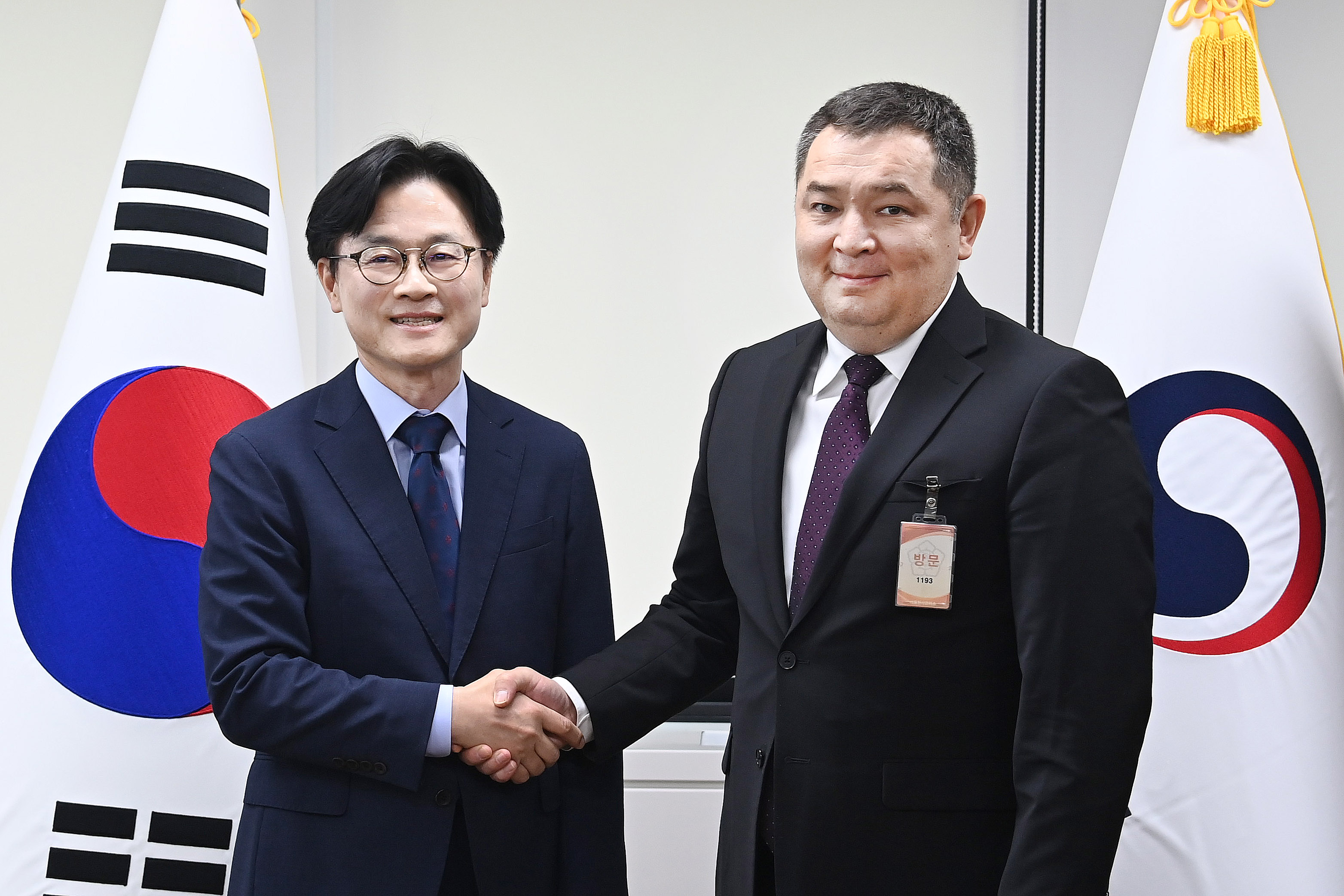 키르기스스탄 경제상업부 장관 면담 1