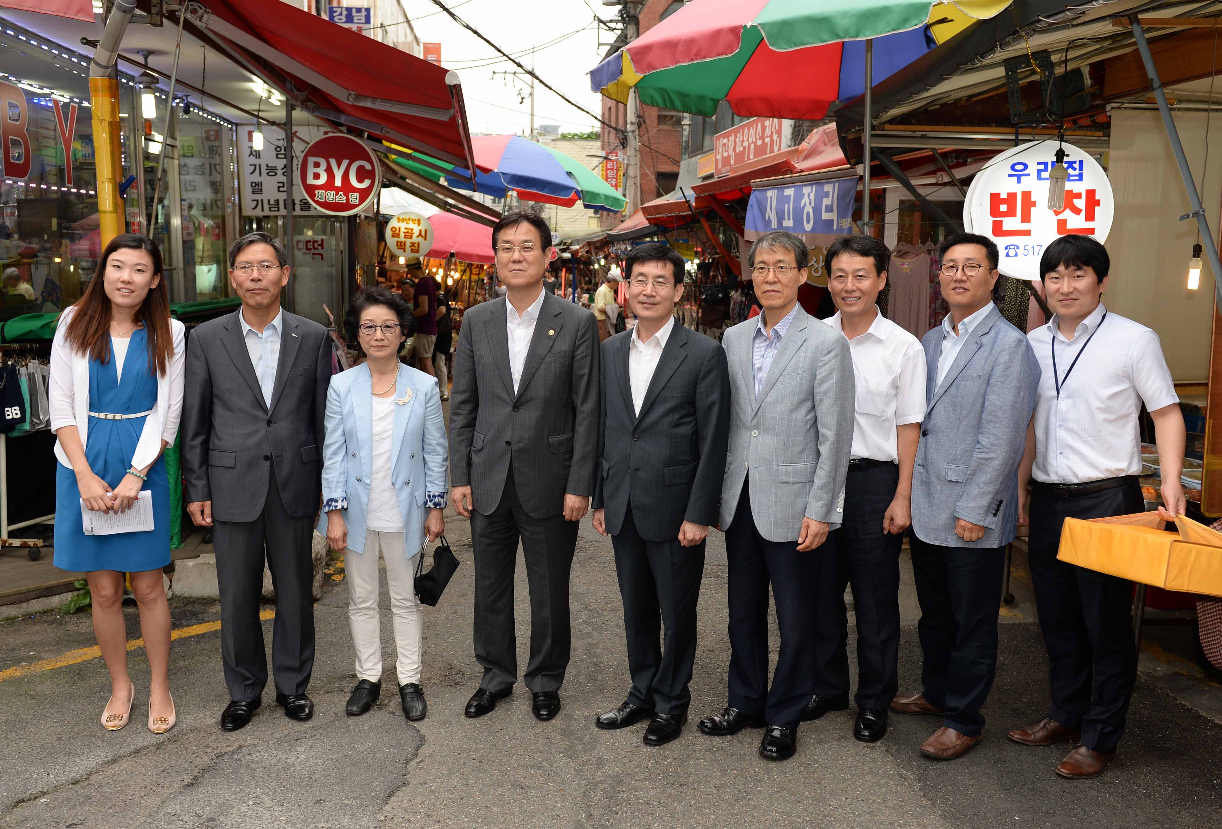 추석 명절을 맞아 전통시장인 강남 영동시장 방문 5