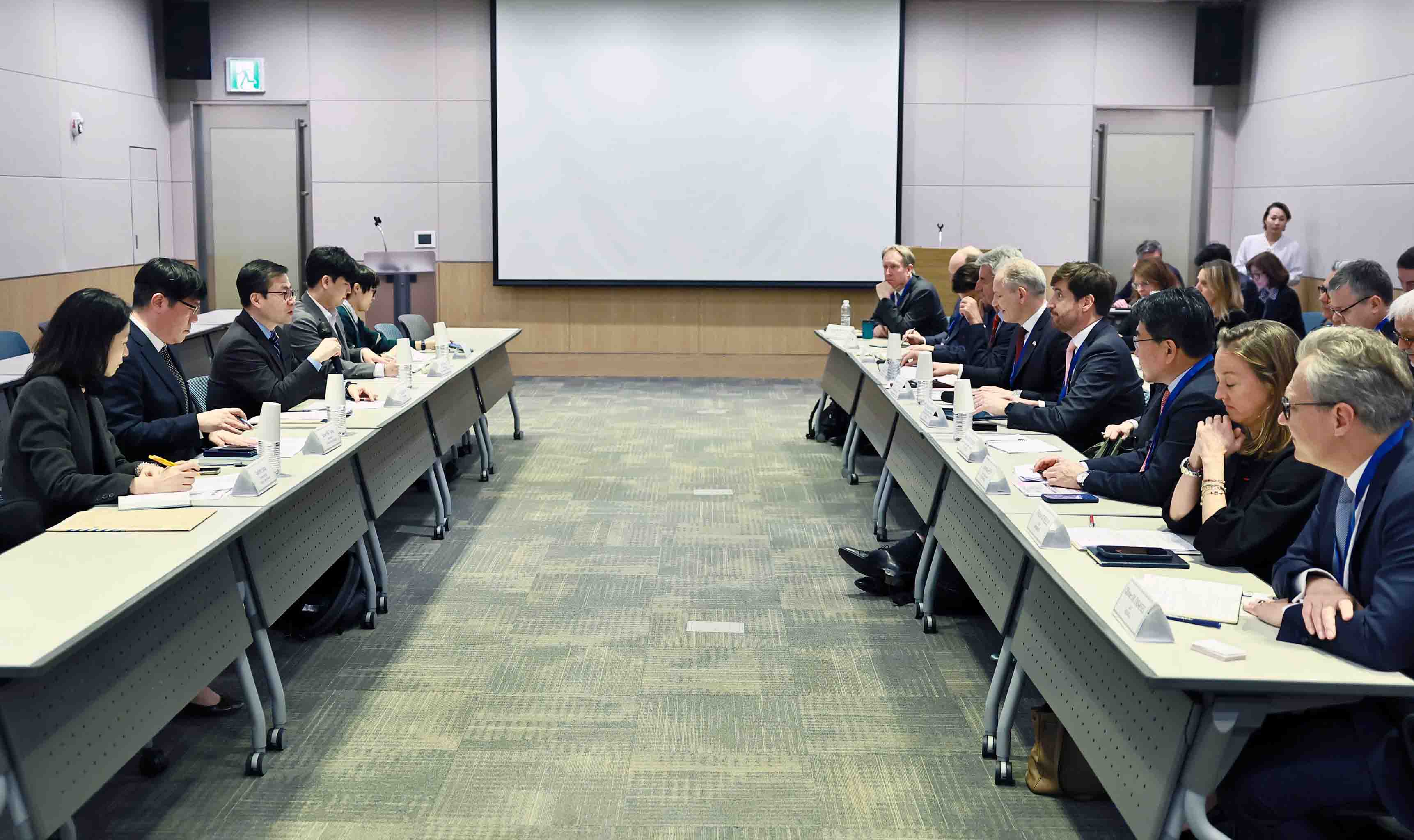 프랑스 경제단체 MEDEF 대표단 면담 2