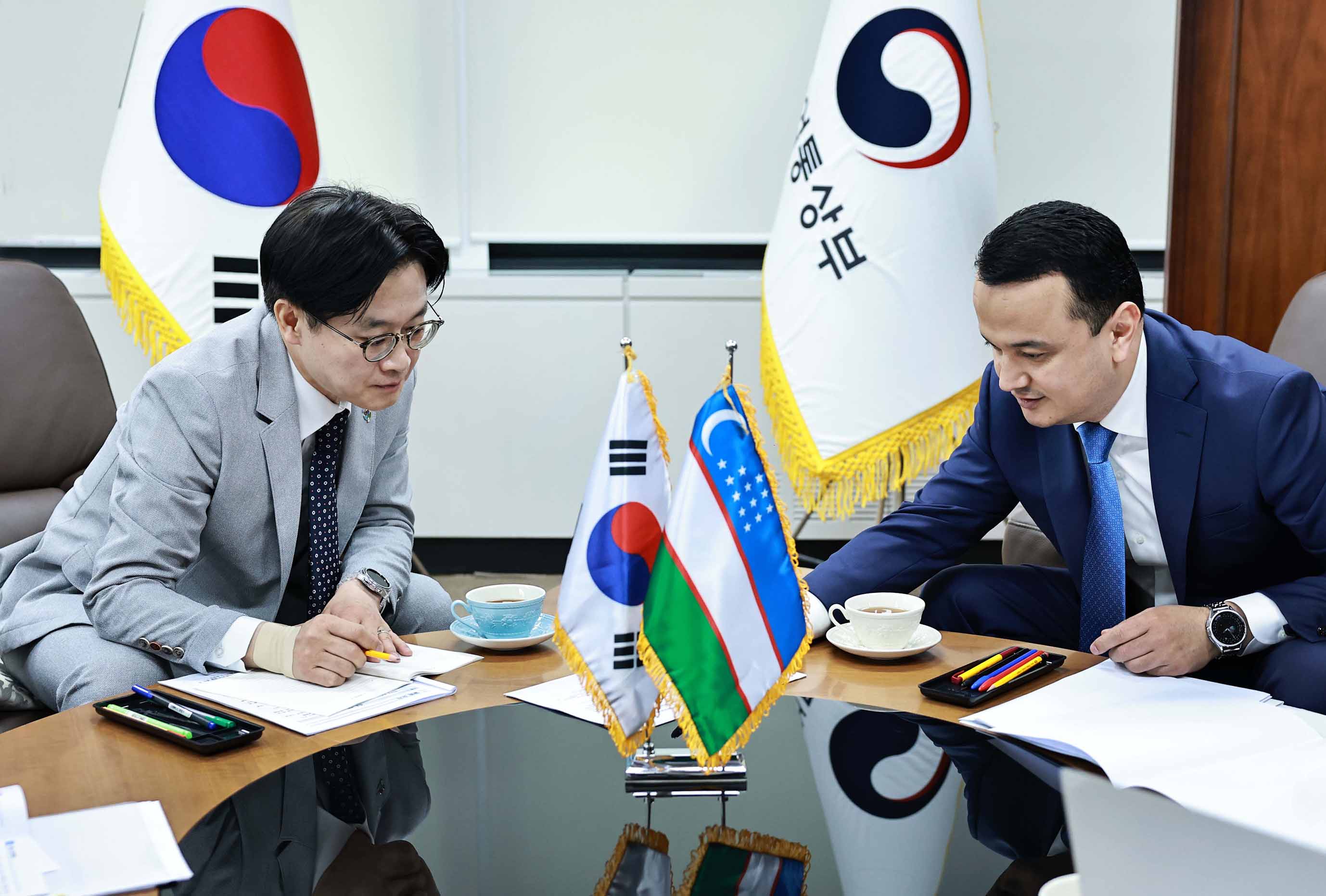우즈베키스탄 투자산업통상부 장관 면담 4
