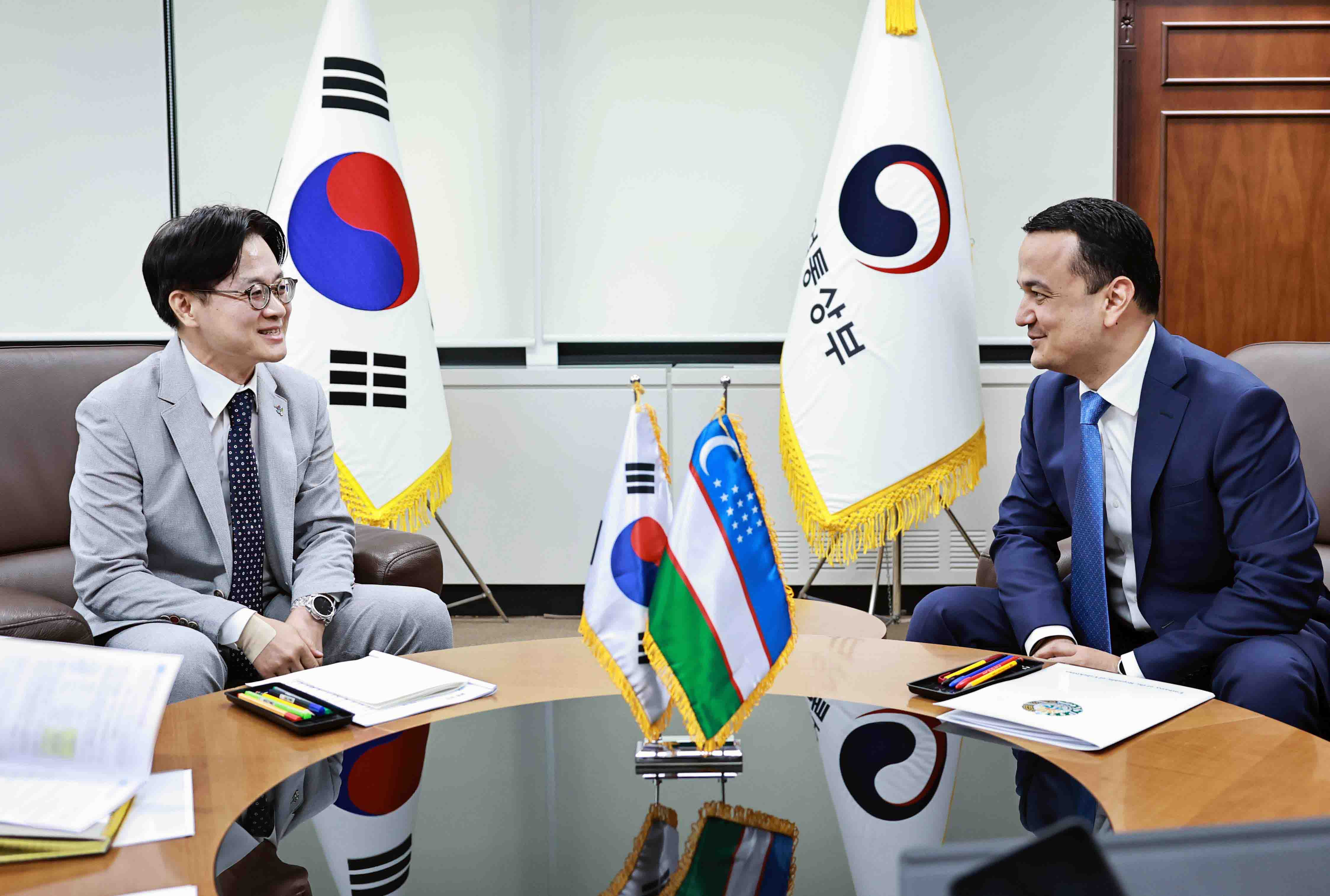 우즈베키스탄 투자산업통상부 장관 면담 3