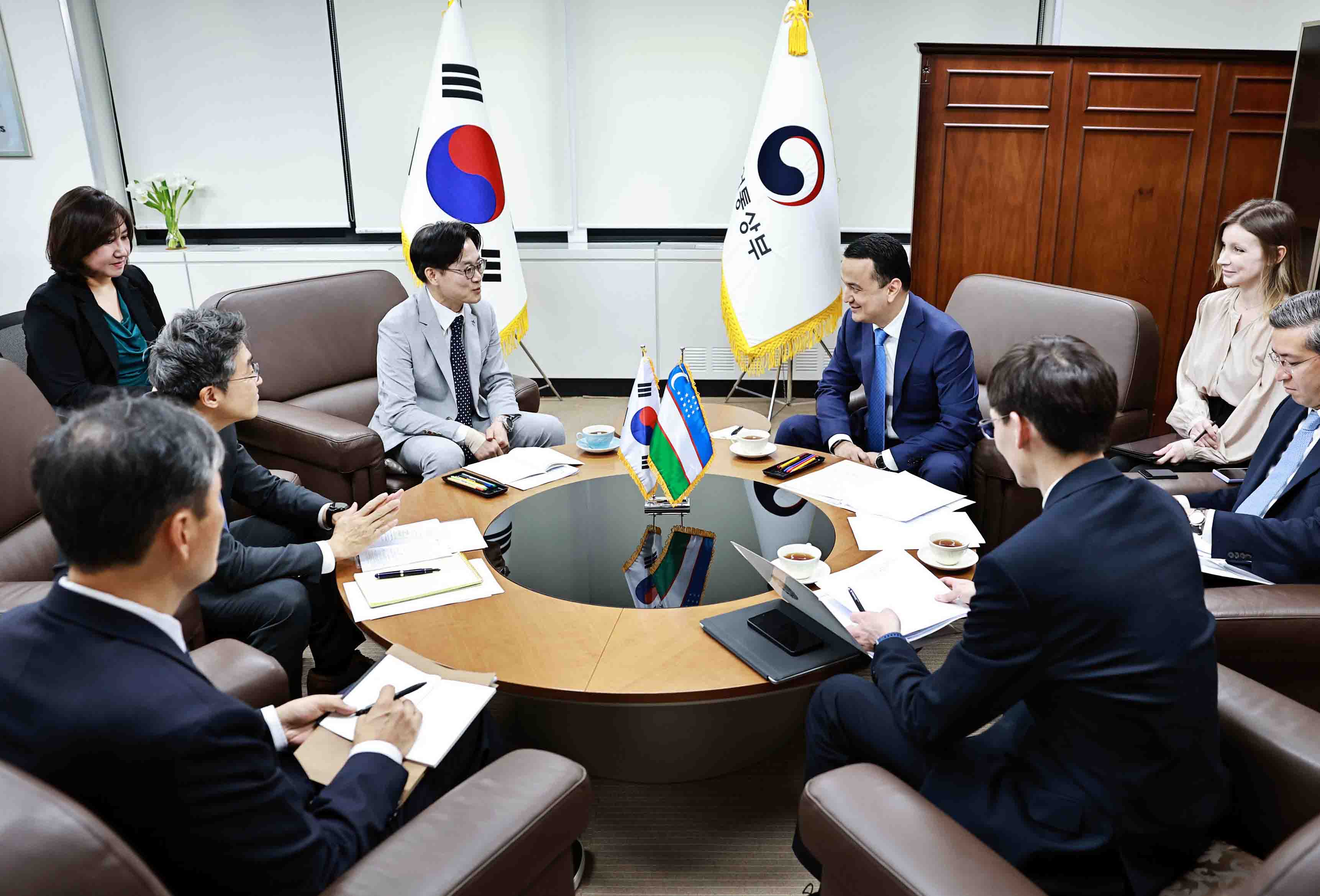 우즈베키스탄 투자산업통상부 장관 면담 2