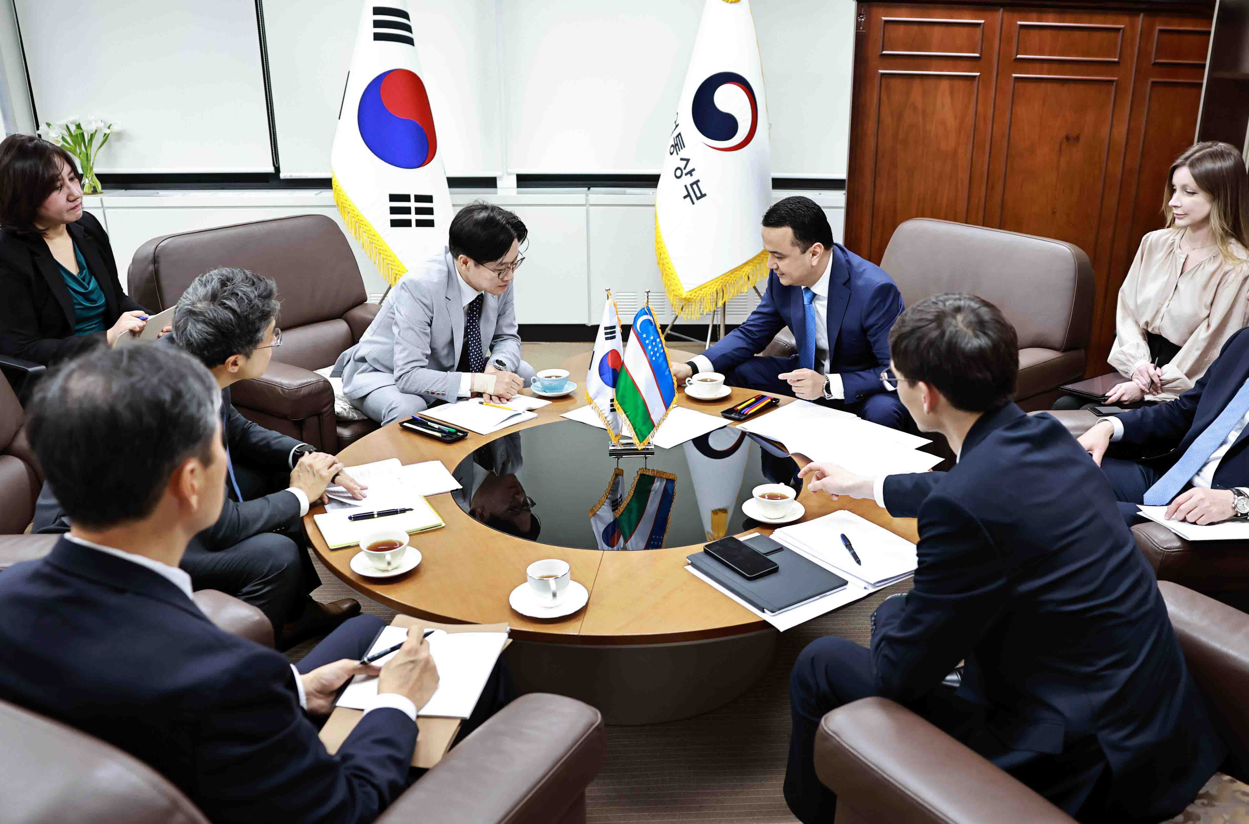 우즈베키스탄 투자산업통상부 장관 면담 6