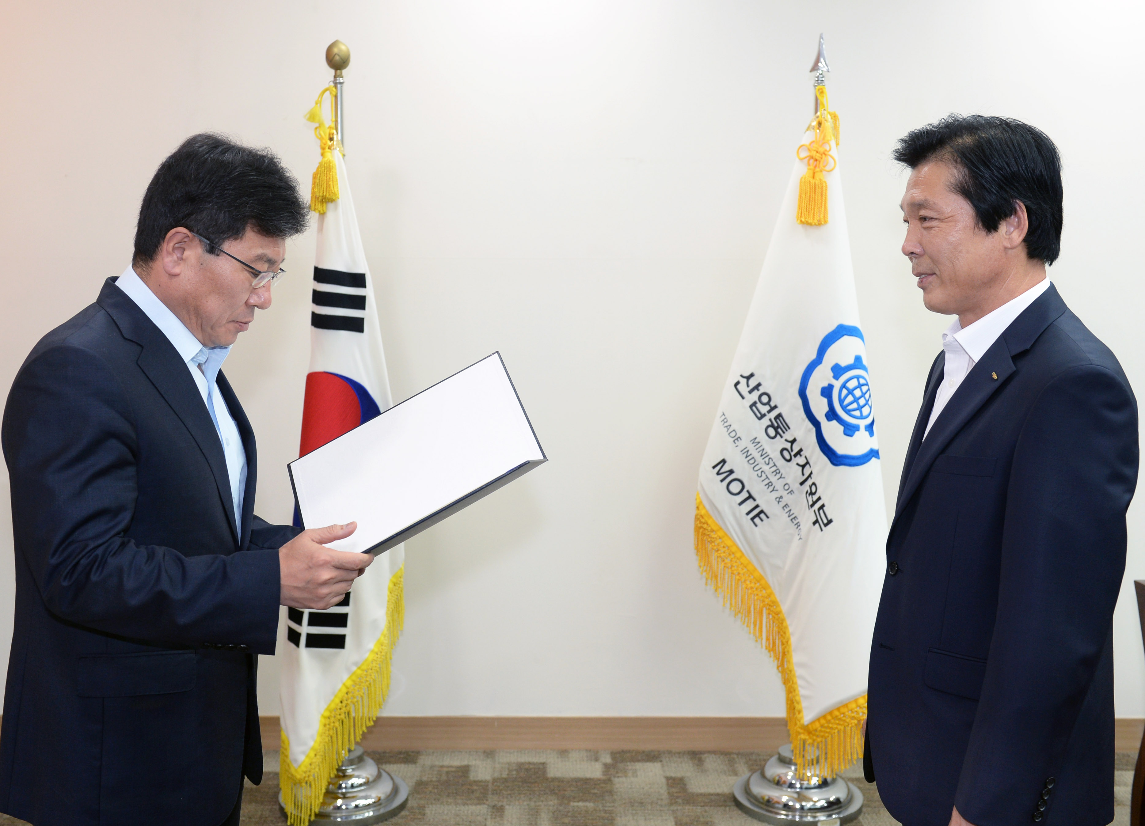 전기안전공사 사장 임명장 전수식 3