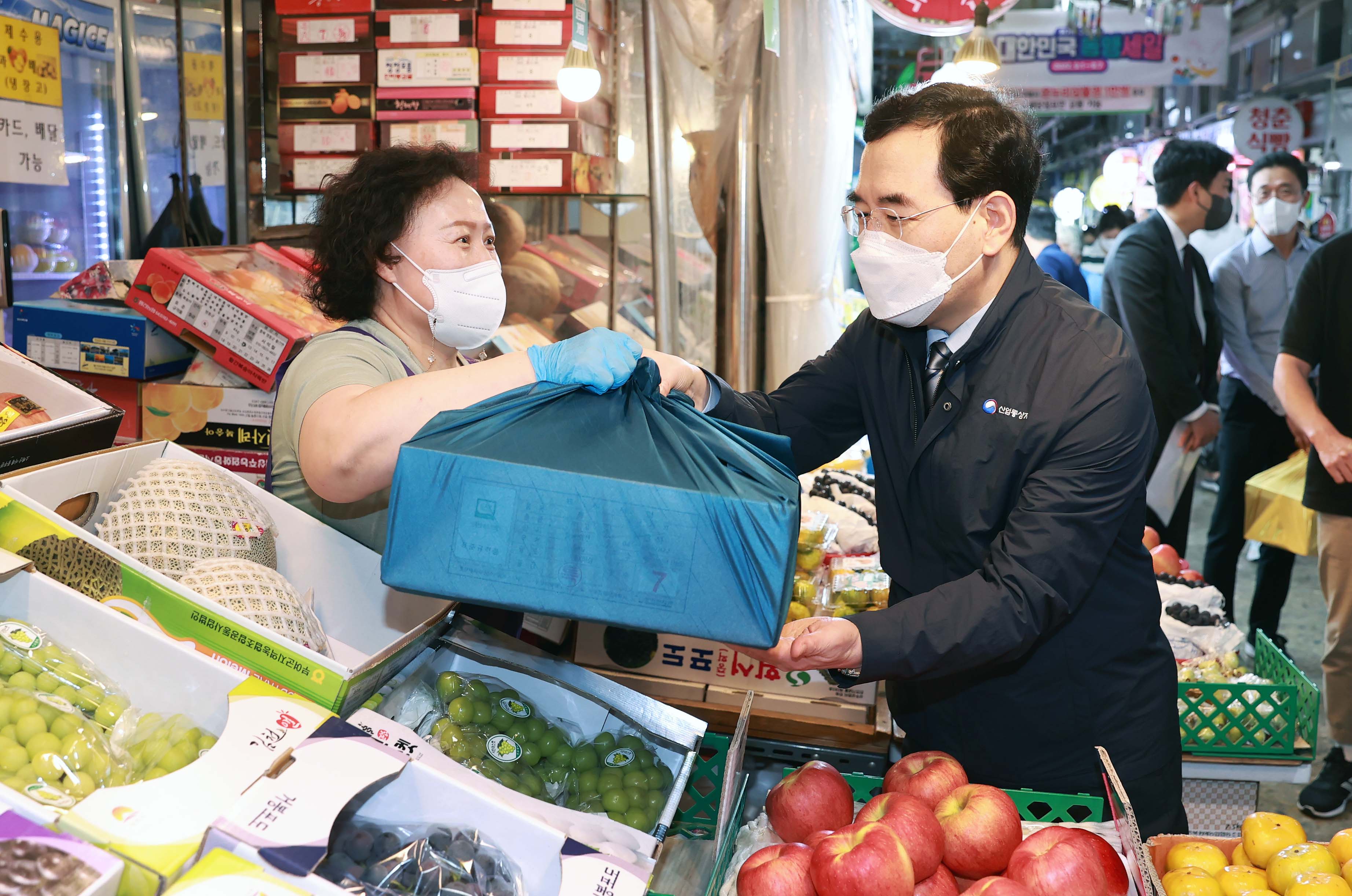 추석 명절을 맞아 전통시장인 영천시장 현장방문 4