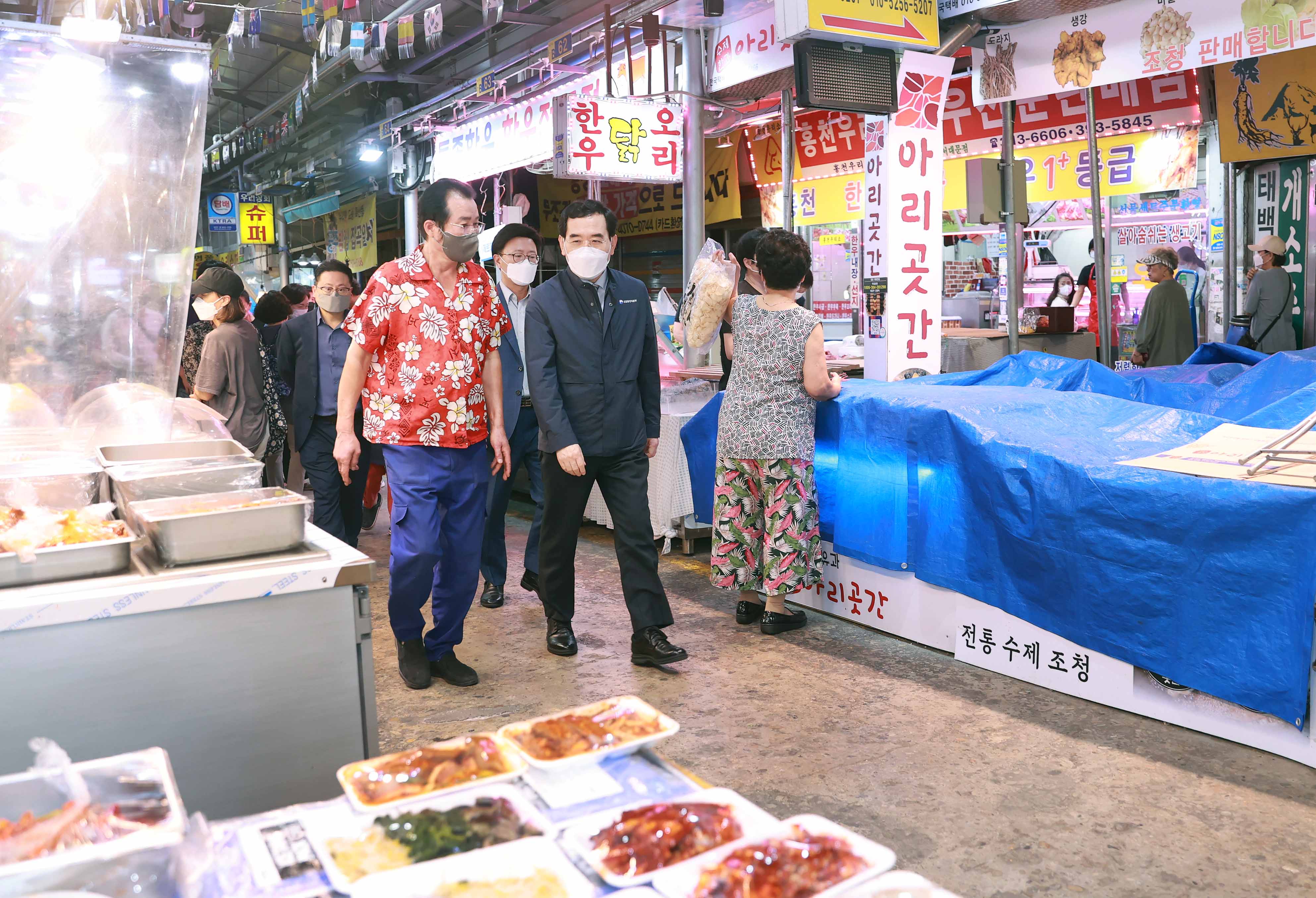 추석 명절을 맞아 전통시장인 영천시장 현장방문 2