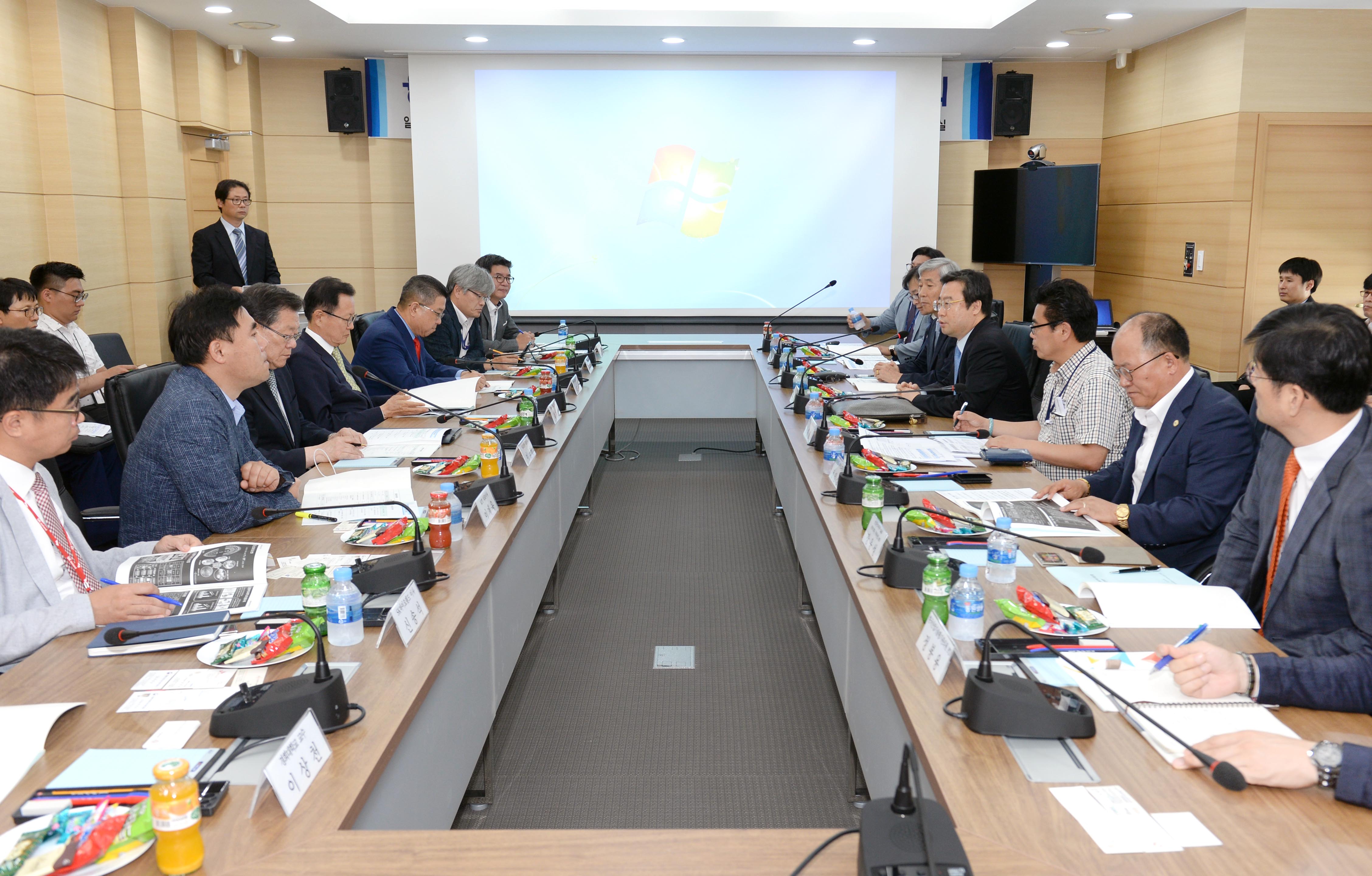 융합바이오세라믹소재산업 간담회 5