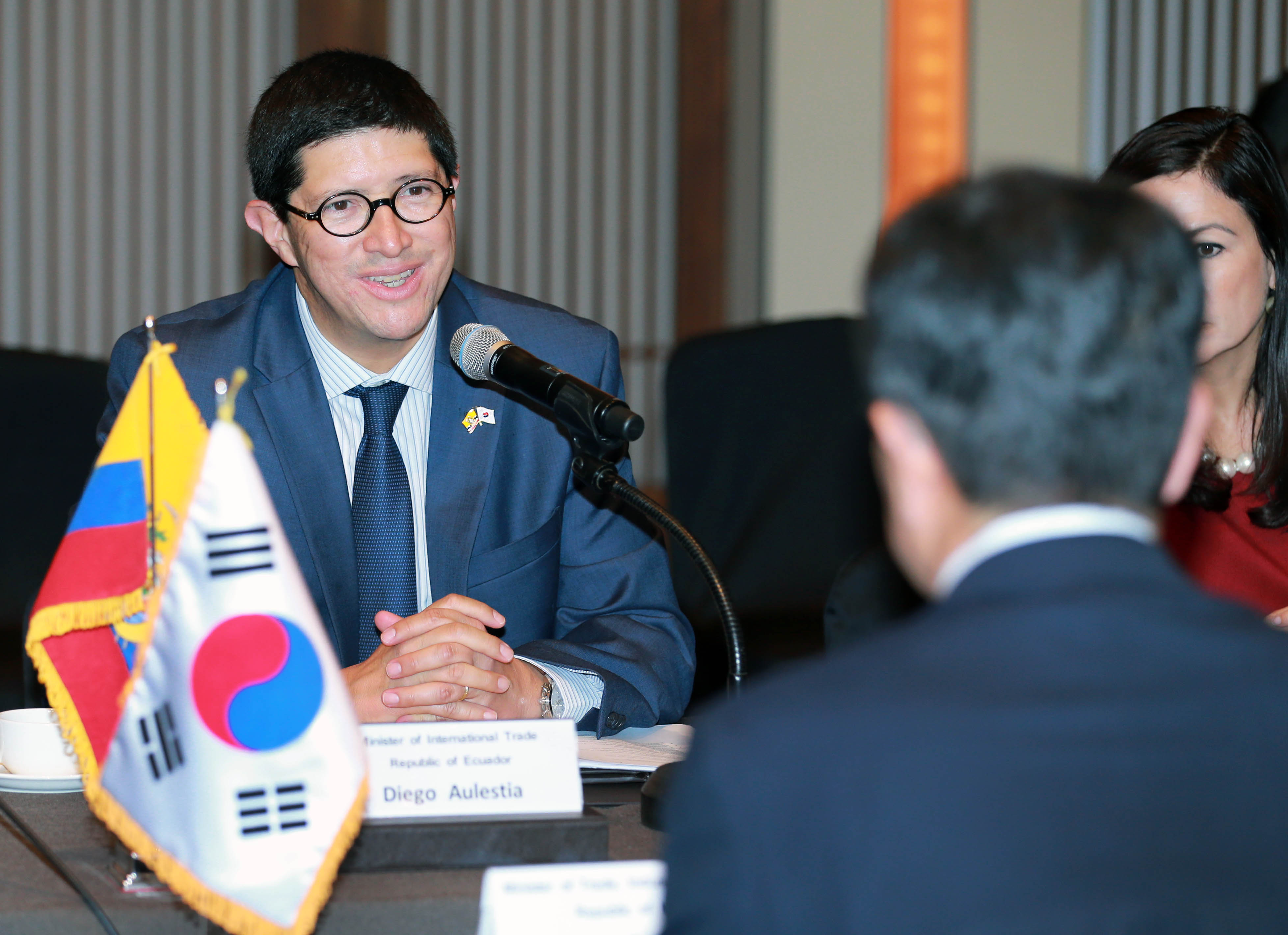 에콰도르 대외무역부 장관 및 생산고용조정부 장관 면담 3