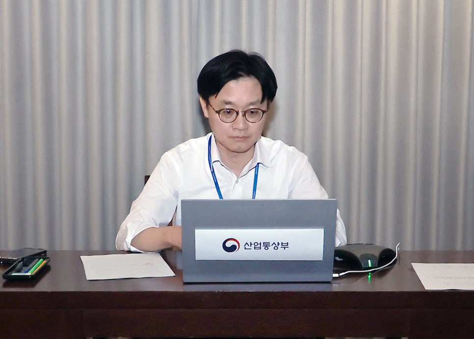 제3차 실물경제 점검회의 개최…에너지‧무역‧공급망 등 영향 점검